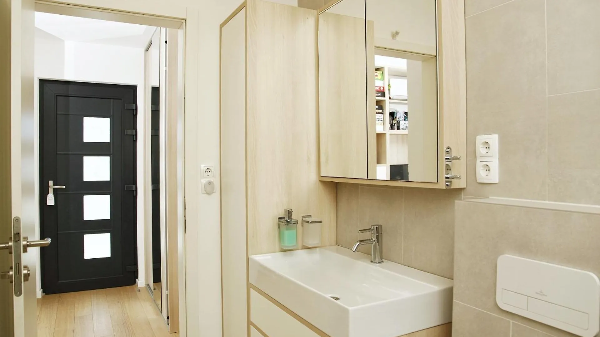 Apartment Zaza - Home & Style - King Bed, Modern, Parking Privlaka  0*, Privlaka (Zadar)