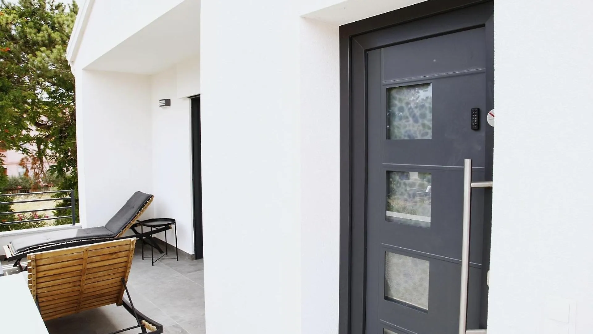 Apartment Zaza - Home & Style - King Bed, Modern, Parking Privlaka