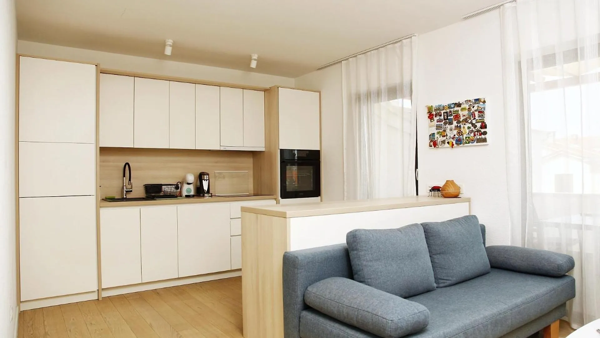Apartment Zaza - Home & Style - King Bed, Modern, Parking Privlaka  0*, Privlaka (Zadar)